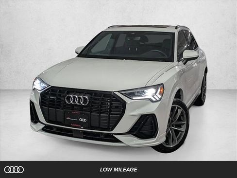 Certified 2025 Audi Q3 2.0T Premium w/ Convenience Package image 1