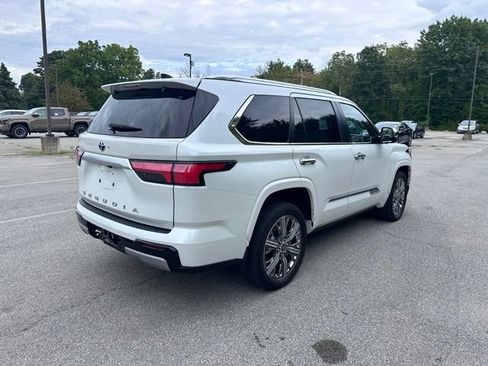 Used 2024 Toyota Sequoia Capstone AWD/4WD image 3