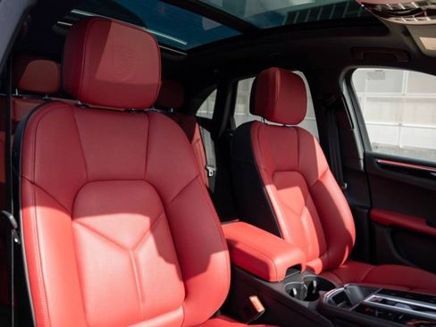 New 2026 Porsche Macan Turbo AWD/4WD image 27