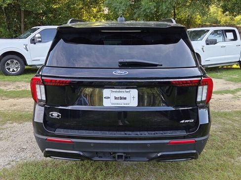 Used 2025 Ford Explorer ST-Line AWD/4WD image 13