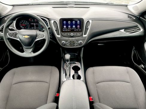 Used 2022 Chevrolet Malibu LT FWD image 21