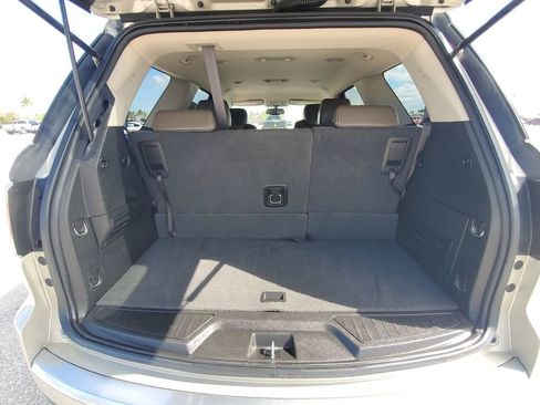 Used 2014 GMC Acadia SLT image 22