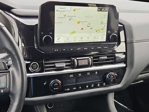 Used 2024 Nissan Pathfinder SL image 44