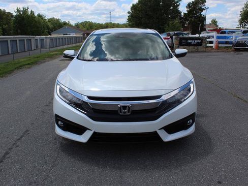 Used 2017 Honda Civic Touring image 2