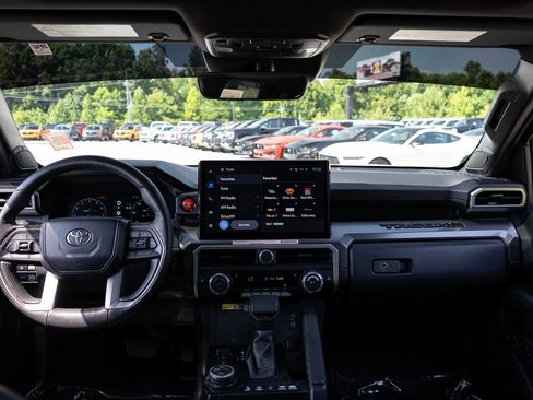 Used 2024 Toyota Tacoma TRD Off-Road w/ TRD Off Road Upgrade Package AWD/4WD image 20
