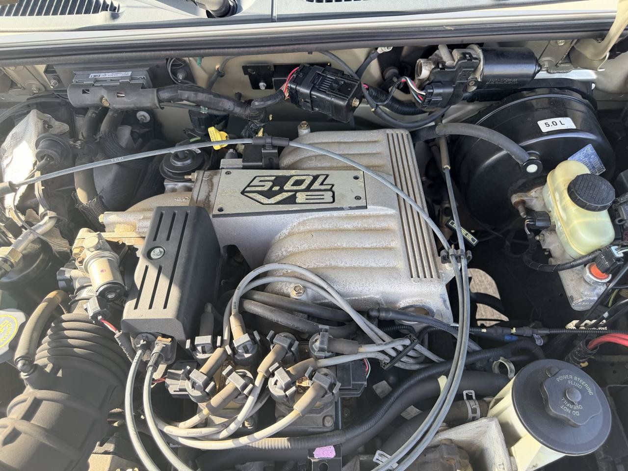 Used 1999 Ford Explorer XLT RWD image 17