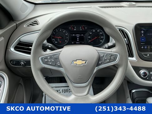 Used 2023 Chevrolet Malibu LT image 18
