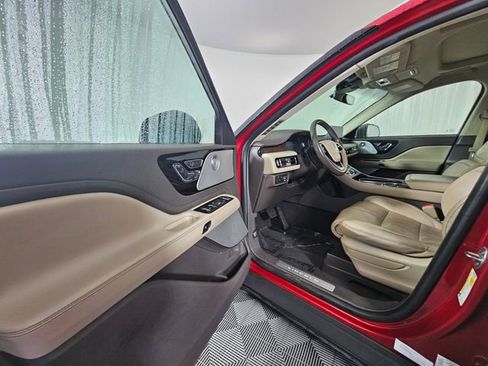 Used 2020 Lincoln Aviator Reserve w/ Equipment Group 201A image 25