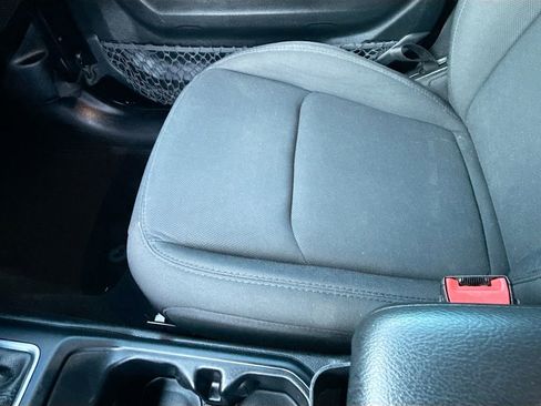 Used 2021 Jeep Wrangler Unlimited Willys image 18