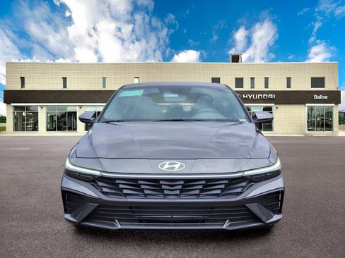 New 2026 Hyundai Elantra SE FWD image 7