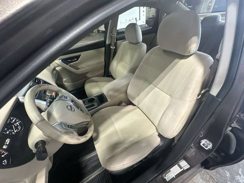 Used 2015 Nissan Altima 2.5 SV w/ Convenience Package FWD image 17