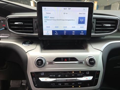 Used 2021 Ford Explorer XLT w/ Equipment Group 202A image 9