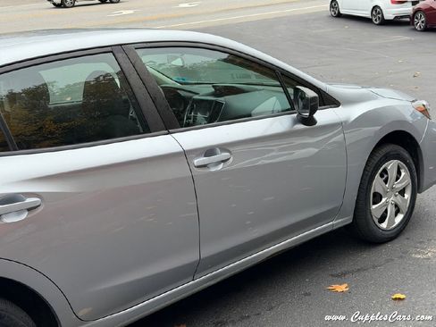 Used 2018 Subaru Impreza 2.0i image 32