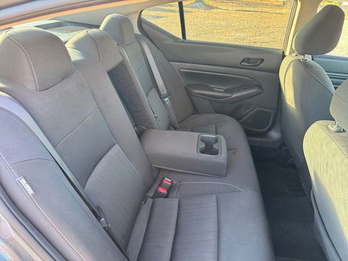 Used 2024 Nissan Altima 2.5 SV FWD image 24