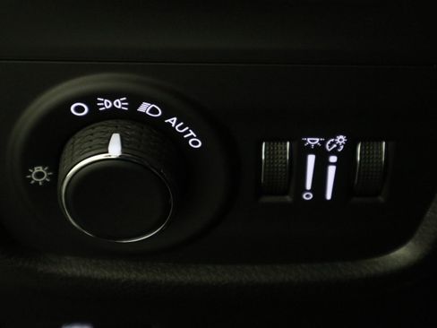 New 2026 Jeep Grand Cherokee Laredo AWD/4WD image 32