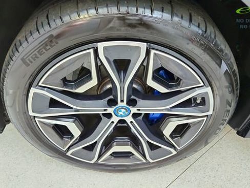 Used 2024 BMW iX xDrive50 w/ Sport Package AWD/4WD image 55