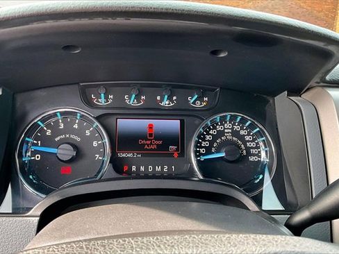 Used 2012 Ford F150 XLT w/ XLT Chrome Pkg image 17