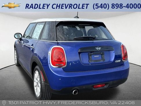 Used 2019 MINI Cooper 4-Door Hardtop FWD image 16