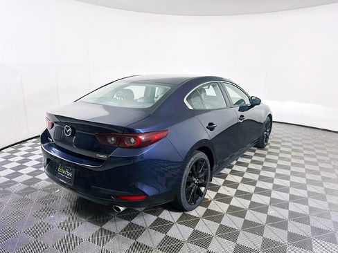 Used 2024 MAZDA MAZDA3 s FWD image 9