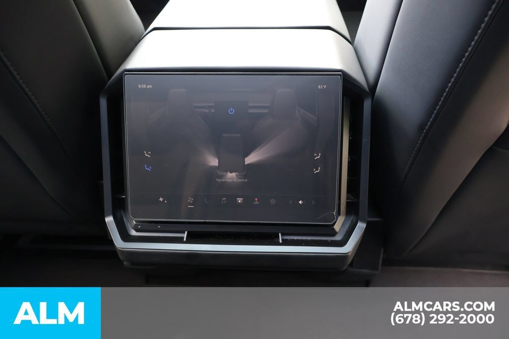 Used 2024 Tesla Cybertruck AWD Crew Cab image 18