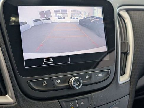 Used 2022 Chevrolet Malibu LS image 20