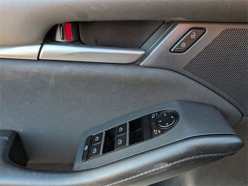 Certified 2025 MAZDA MAZDA3 s image 11