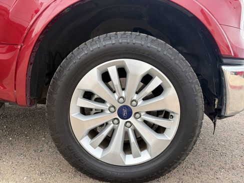 Used 2015 Ford F150 Lariat w/ Equipment Group 501A Mid image 10