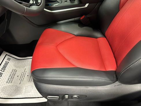 Used 2025 Toyota Highlander XSE image 13