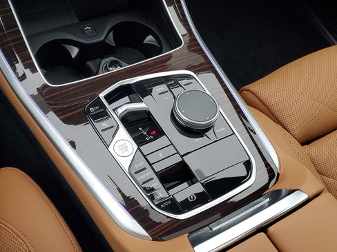 New 2026 BMW X5 xDrive40i w/ M Sport Package AWD/4WD image 20