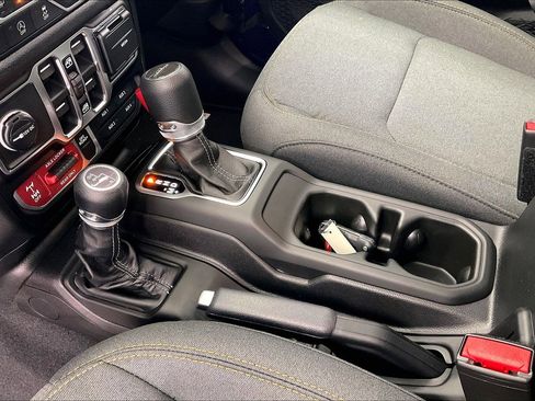 New 2026 Jeep Gladiator Willys image 8