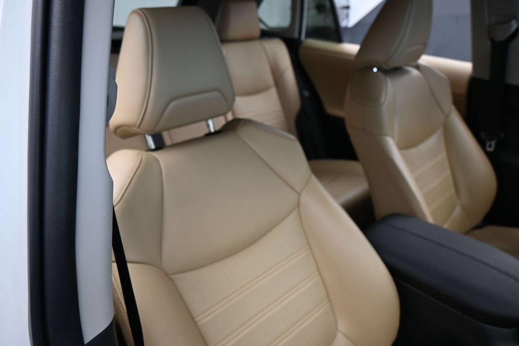 Used 2023 Toyota RAV4 Limited FWD image 41