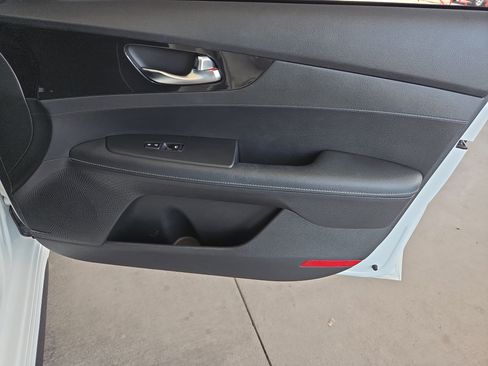 Used 2021 Kia Forte GT-Line w/ GT-Line Premium Package image 30