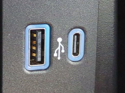 Used 2022 Ford Explorer XLT RWD image 23