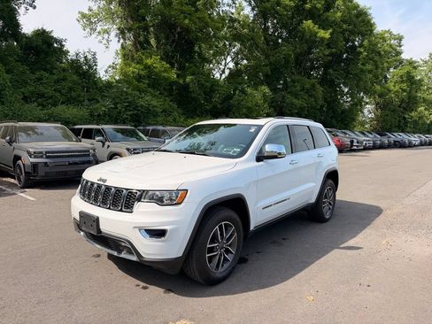 Used 2022 Jeep Grand Cherokee Limited AWD/4WD image 8