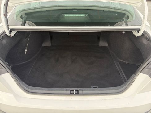 Used 2025 Toyota Camry LE image 29