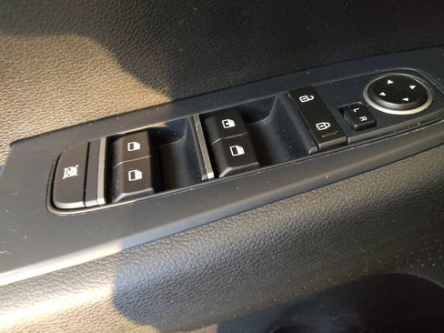 Used 2021 Kia Forte LXS FWD image 27