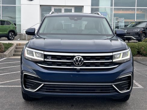 Used 2021 Volkswagen Atlas SEL Premium w/ MDO Package (Bench Seat) image 2