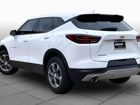 Used 2023 Chevrolet Blazer LT FWD image 11