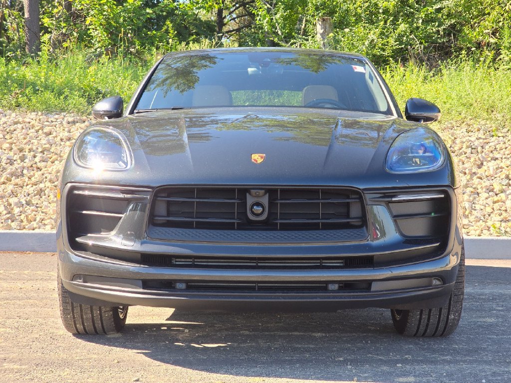 Certified 2026 Porsche Macan AWD/4WD image 10