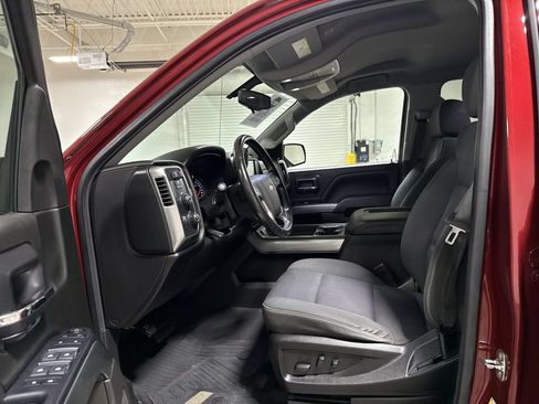 Used 2018 Chevrolet Silverado 1500 LT w/ All Star Edition AWD/4WD image 19