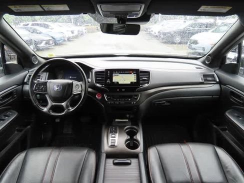 Used 2023 Honda Passport TrailSport image 17