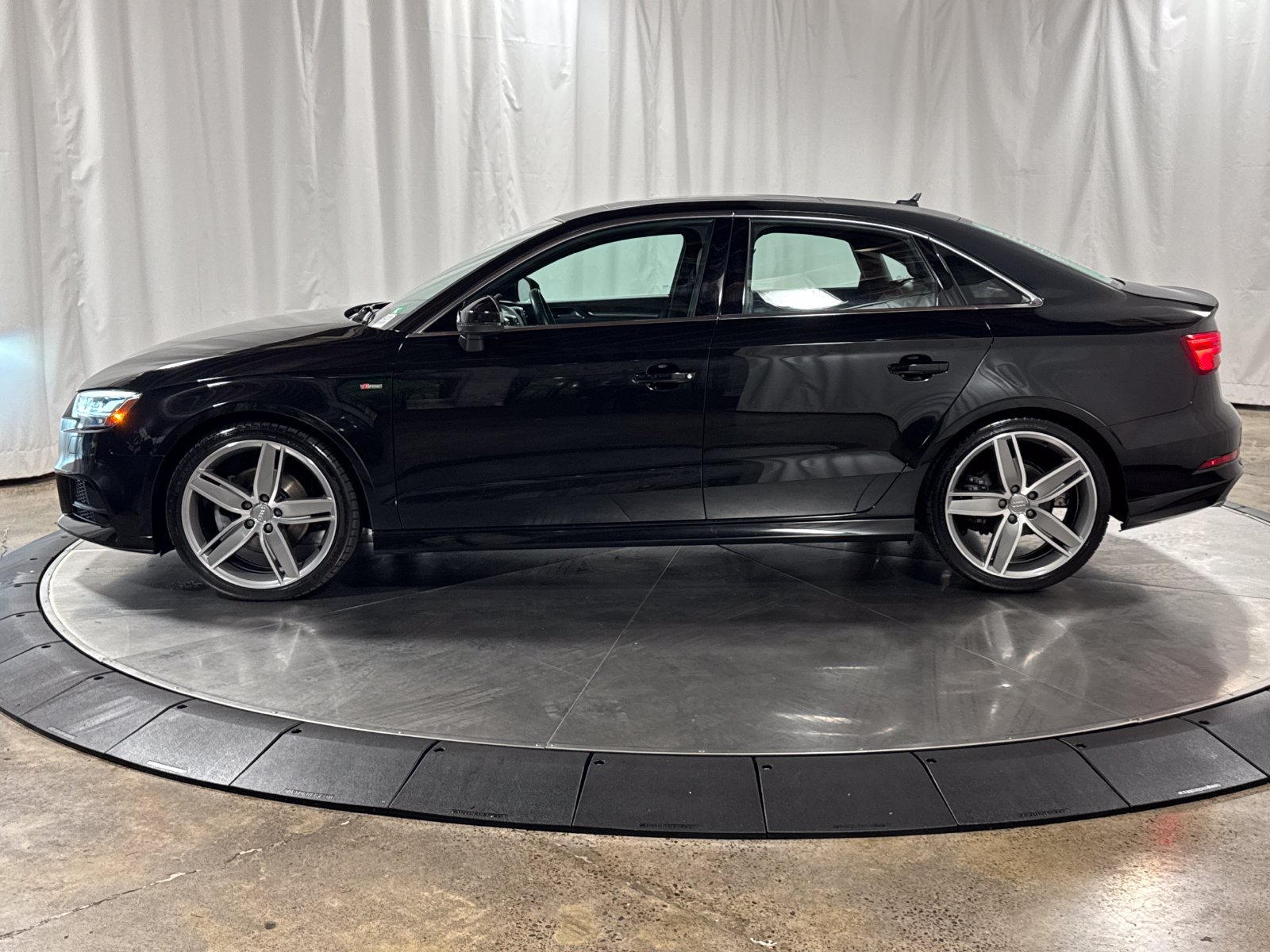 Used 2019 Audi A3 2.0T Premium Plus w/ Premium Plus Package FWD image 6