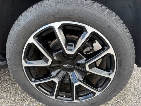 Used 2021 Chevrolet Tahoe RST w/ Luxury Package RWD image 38