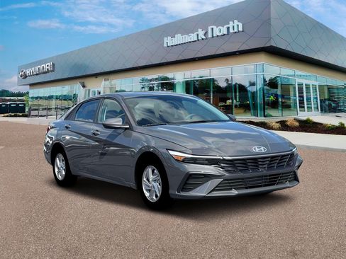 New 2026 Hyundai Elantra SE FWD image 11
