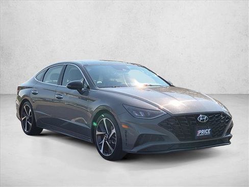 Used 2023 Hyundai Sonata SEL Plus FWD image 3