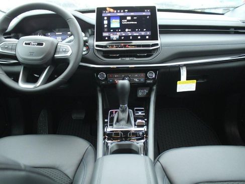 New 2026 Jeep Compass Latitude AWD/4WD image 5