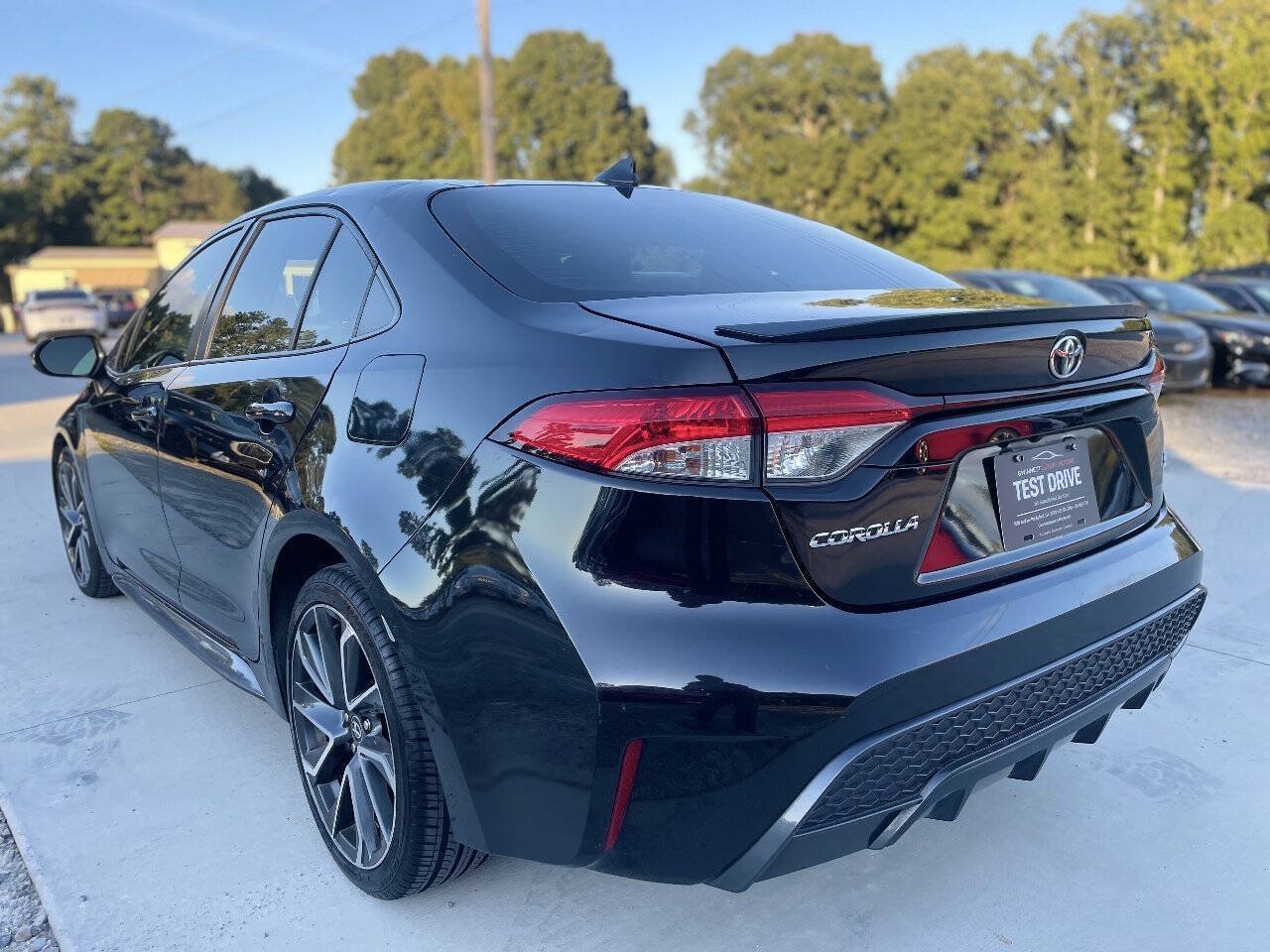 Used 2020 Toyota Corolla SE FWD image 5