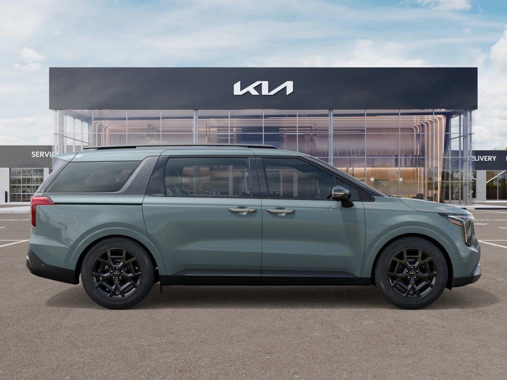 New 2027 Kia Carnival SX w/ Dark Edition Package FWD image 8