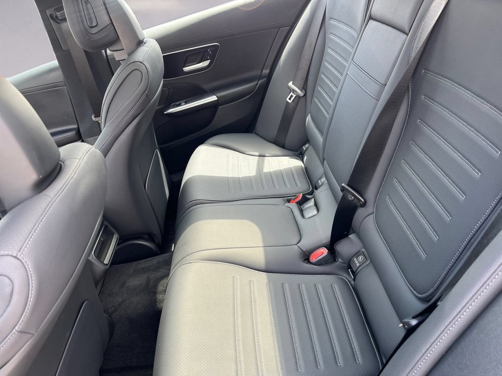 Certified 2026 Mercedes-Benz C 300 4MATIC Sedan image 12