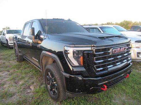 Used 2025 GMC Sierra 2500 AT4 w/ AT4 Premium Plus Package AWD/4WD image 1